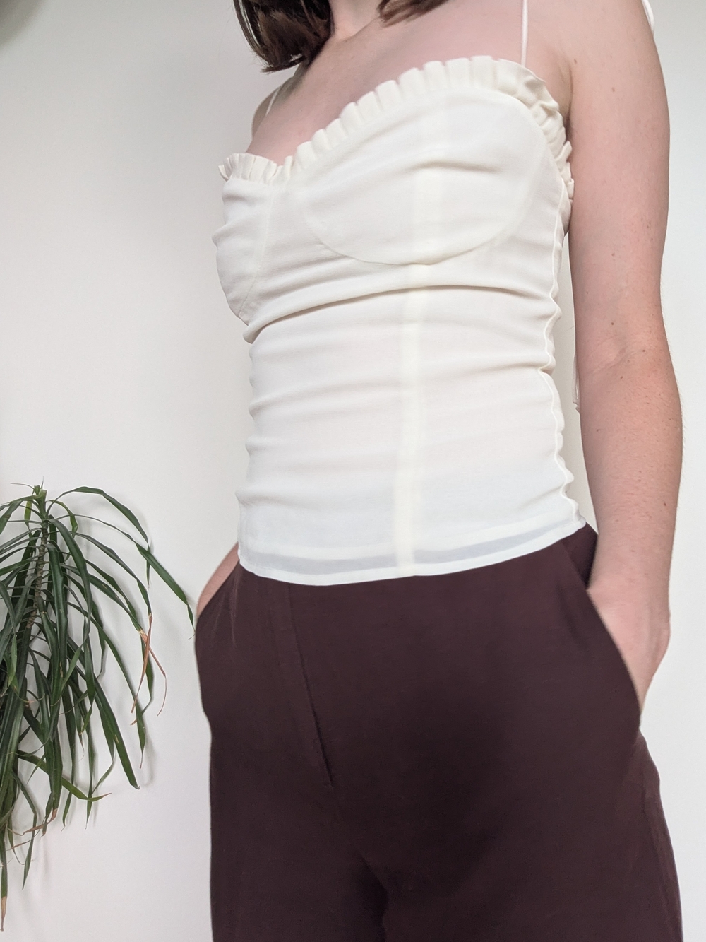 Reformation Ivory Ruffle-Trim Bustier Cami -Size 4 - Picture 5 of 6